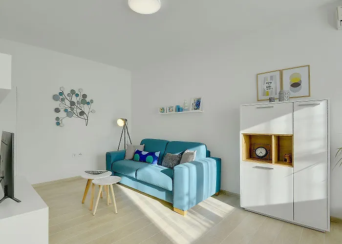 Ljuba דירה פולה